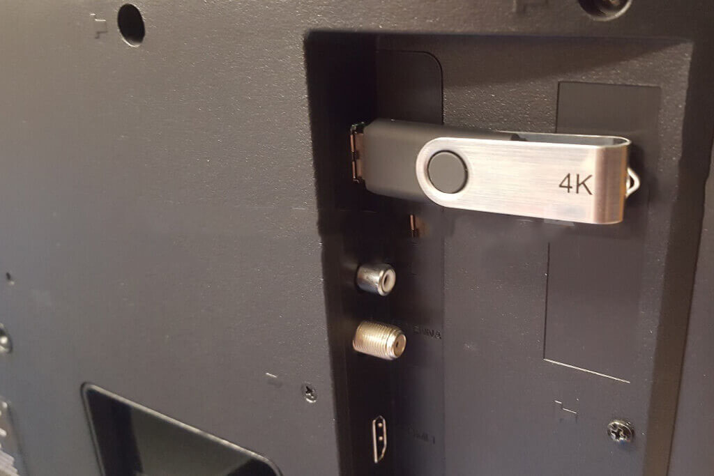 علت باز نشدن فلش در تلویزیون های سامسونگ، سونی